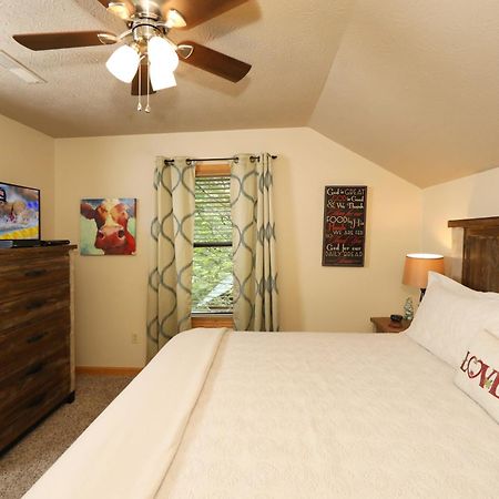 Villa Divine Escape By Eden Crest à Gatlinburg Extérieur photo